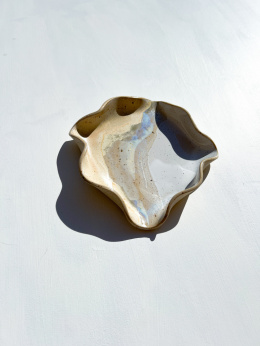 bowl OYSTER SAND