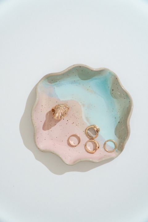 OYSTER CALIFORNIA. medium