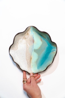 OYSTER HAWAII. medium