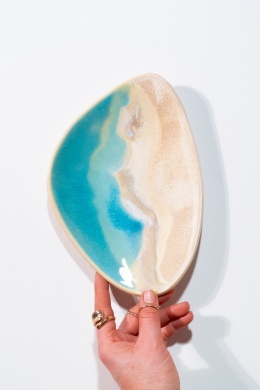 OYSTER DUBAI. medium