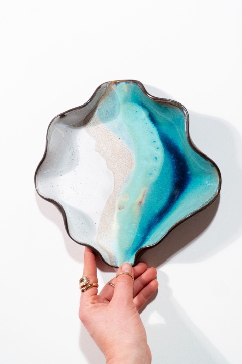 OYSTER HAWAII. medium