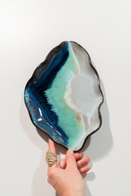 OYSTER OCEAN. medium